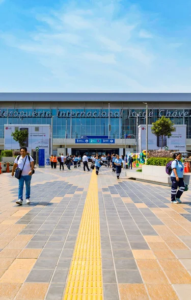 3e27khd_jorgechavezairport_lima_alamy_team_royaltyfree.jpg