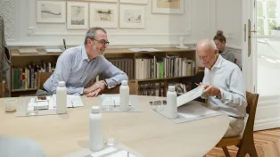 Norman Foster explaining Shelter Holcim project