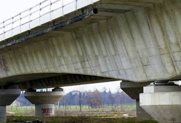 LafargeHolcim ready-mix concrete paves the way for a highway in Milan, Italy