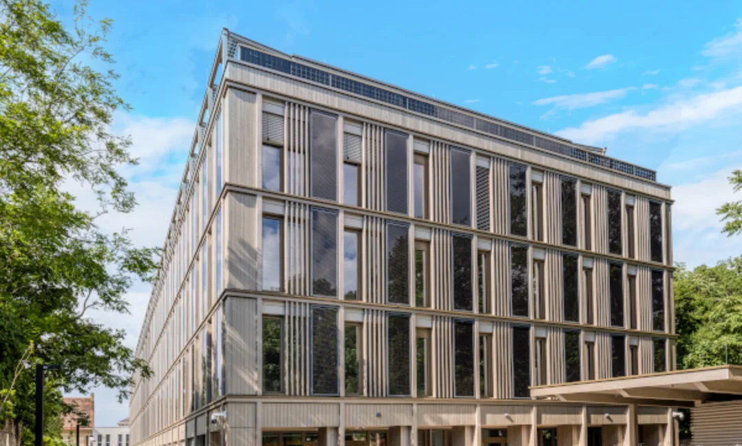 holcim_building_icons_eu_patentamt-wien2-24_edit1b.png