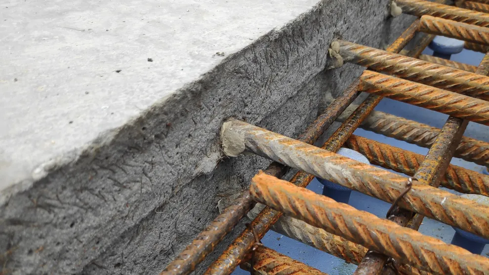 mauves sur loire bridge close up