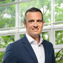 simon_kronenberg-1.png