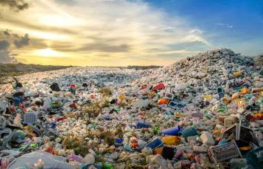 plastic_waste_1050x700.jpg