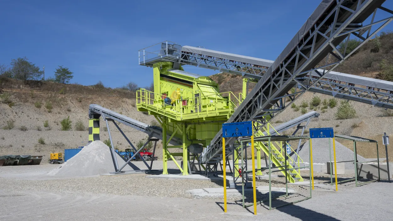 Holcim_advanced_crusher_processin_france_materials