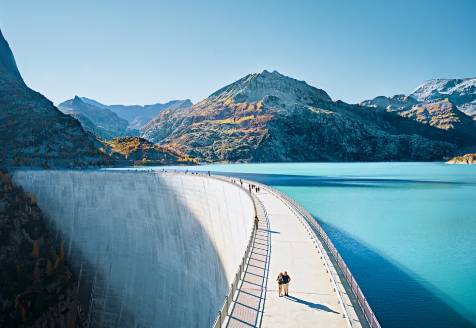 lafargeholcim renewable energy switzerland dam nante de drance