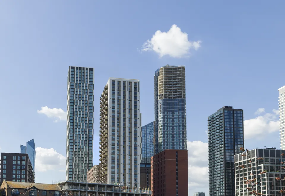 wood_wharf_skyscrapers_landscape.png