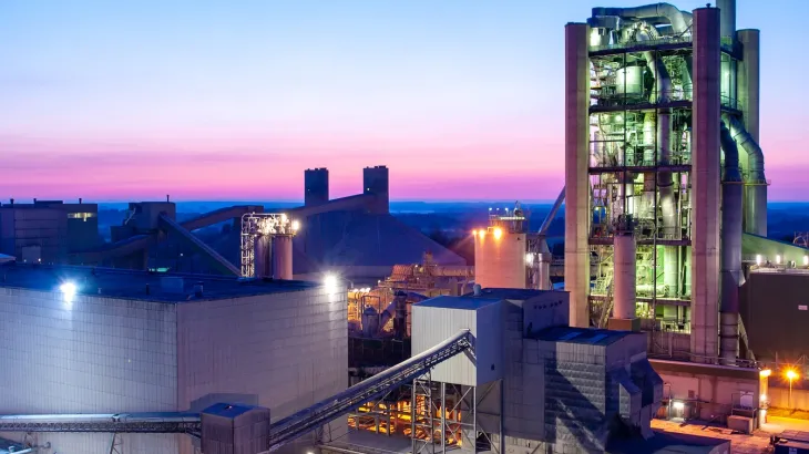 Holcim Lagerdorf green operations night view