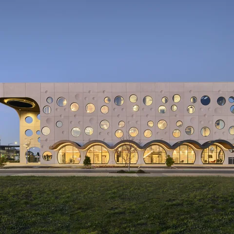 08-armstrong-creek-library-c-tom-roe.jpg
