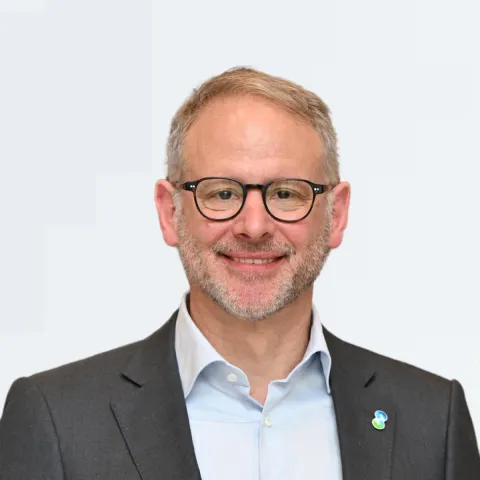 steffen_kindler-1.png