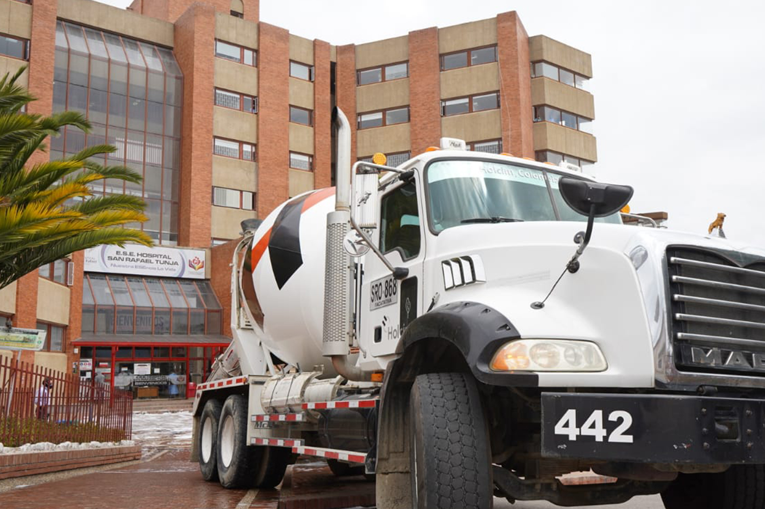 lafargeholcim colombia truck corona virus lafargeholcim colombia truck corona virus
